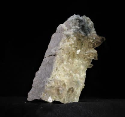 Quartz fumé et Byssolite, Aiguille Verte, Massif du Mont-Blanc, Chamonix, France.