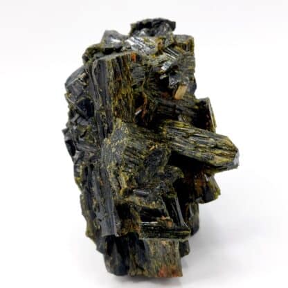 Cristaux d'Epidote provenant de Madagascar.