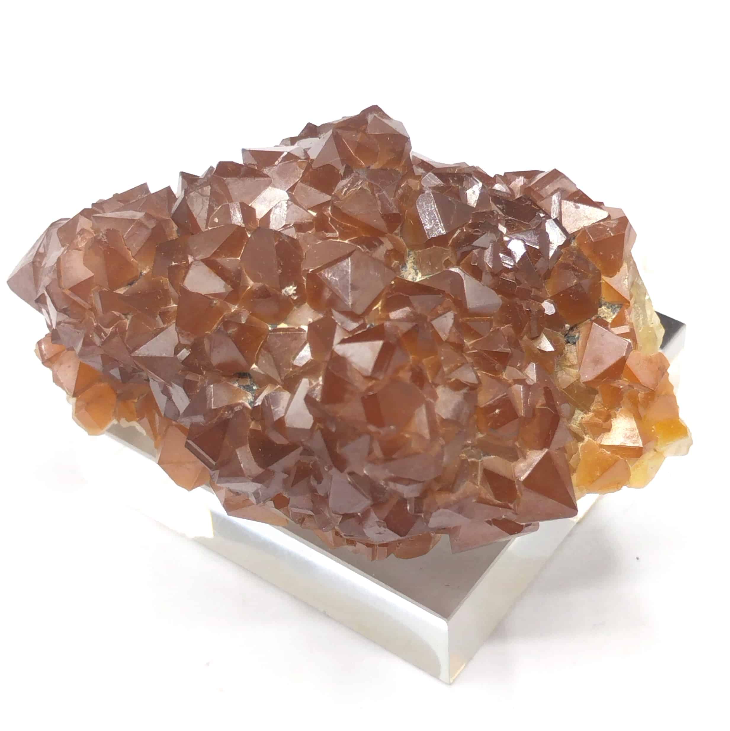 Quartz orangé, Le Rivet, Peyrebrune, Tarn.