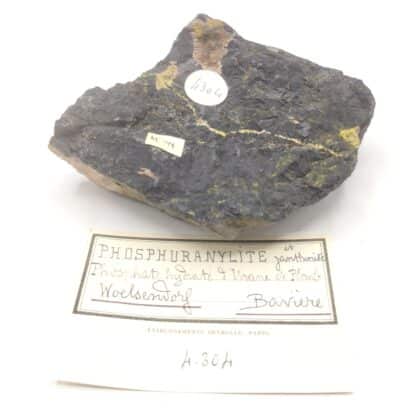 Fluorite & Ianthinite, Wölsendorf, Bavière, Allemagne.