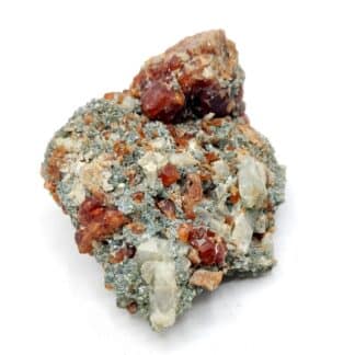 Grenat hessonite et diopside, La Mussa, Piémont, Italie.