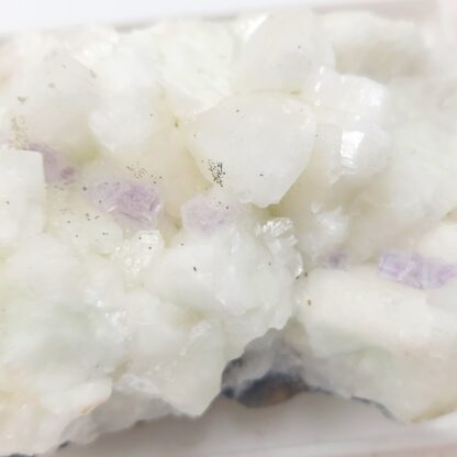 Fluorine violette sur Calcite, Propiac, Drôme.