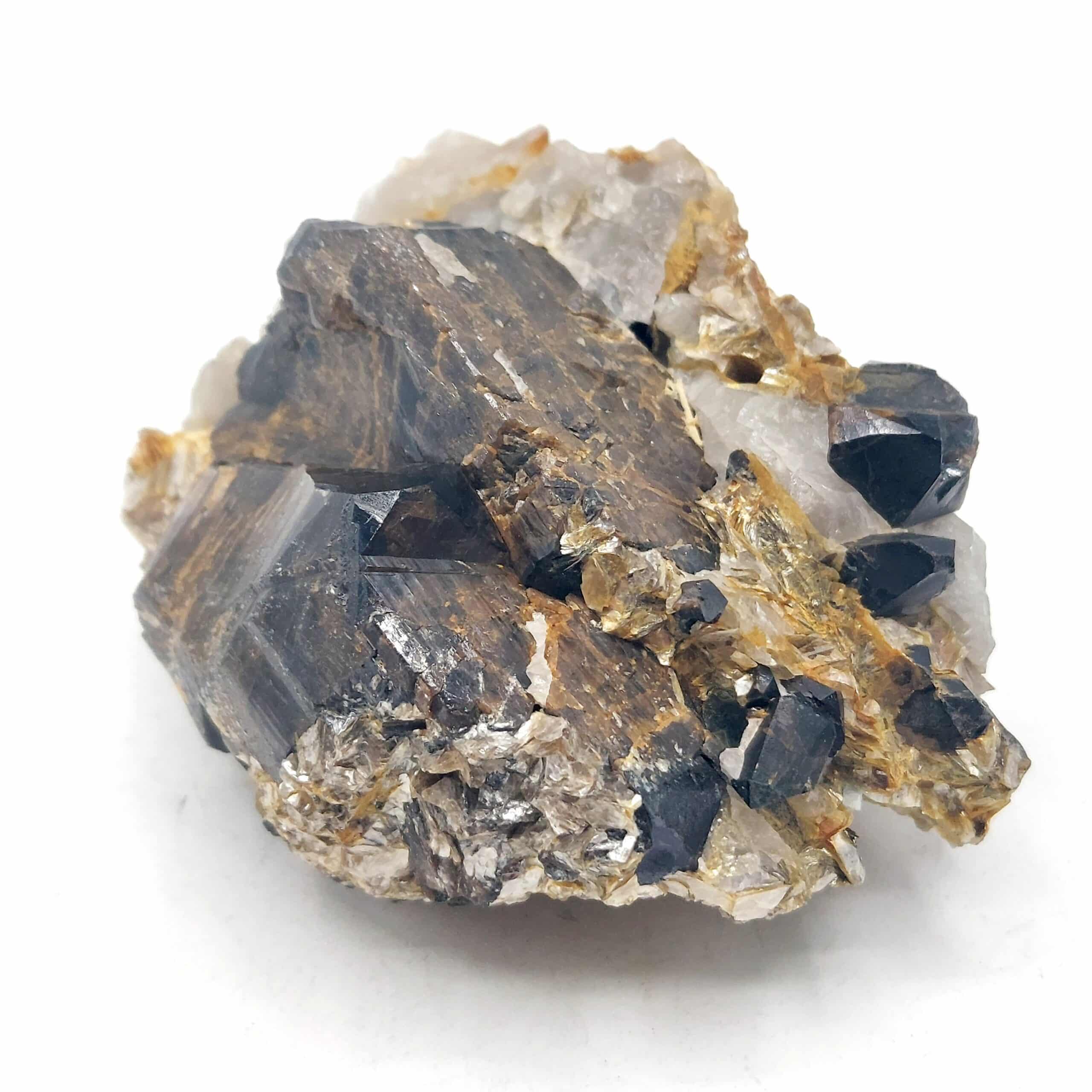 Cassitérite, Béryl, Muscovite, Quartz, La Villeder, Morbihan.