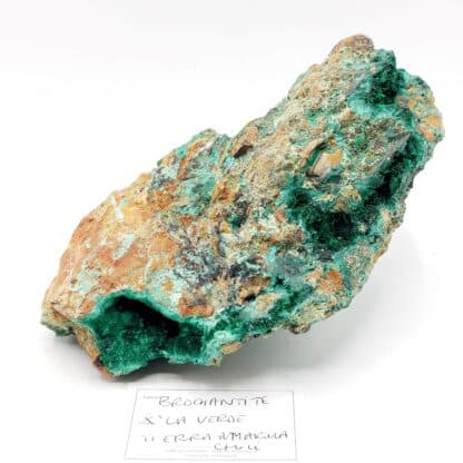 Brochantite, Mine La Verde, province de Copiapó, Atacama, Chili.