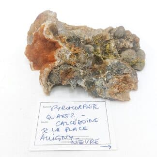 Pyromorphite, Quartz, Calcédoine, Mine de La Place, Alligny-en-Morvan, Nièvre.