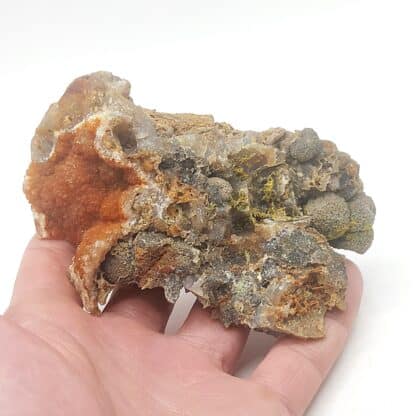 Pyromorphite, Quartz, Calcédoine, Mine de La Place, Alligny-en-Morvan, Nièvre.