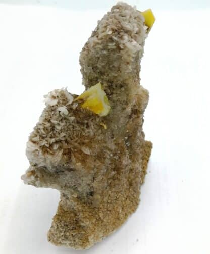 Wulfénite et Calcite, the 79 Mine, Chilito, Arizona, USA.